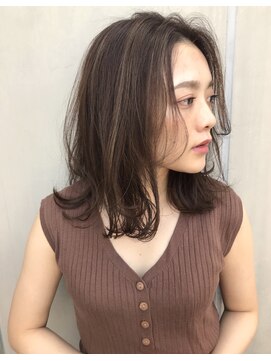 アルバハナレ 横浜(αlba HANARE) 外ハネ顔まわりレイヤー