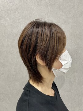 イト(ito) 段あり耳だしウルフ３０代４０代５０代髪型ウルフ～糸ito～HIRO