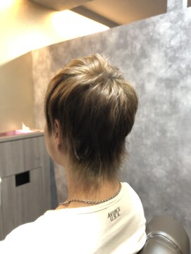 ボルト(BOLT) ウルフカット