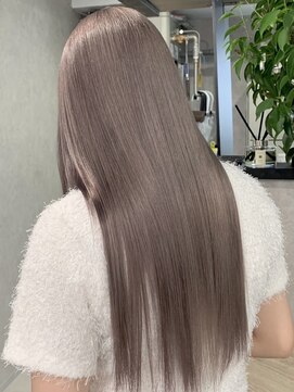 ロウル 渋谷(LOWRL) 透明感たっぷりグレージュカラー/ケアブリーチ