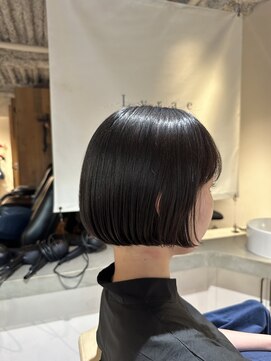 リラエ(Lyrae) 縮毛矯正/髪質改善/美髪カラー/トリートメント【大阪/西梅田】