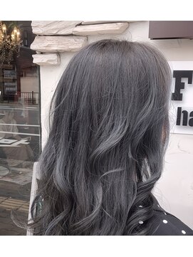 ファニー ヘアファクトリー(FUNNY hair factory) シルバー