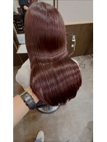 ルクスバイアフィナー(Luxo by Afinar) 大人可愛い艶々レッドブラウン