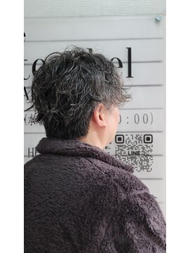 ヤマグチ トゥシェル ヘアー&メイク ヘアーアンドメイク メンズ 簡単スタイリング 2ブロック カジュアルパーマ スタイル