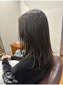 大人暗髪のこなれミディアムレイヤー UiiC 中平鮎歌