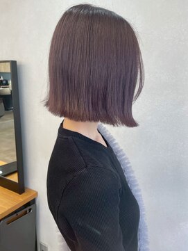 ミュラ(mulah) 透明感カラーラベンダーアッシュ＊切りっぱなしミディアムボブ