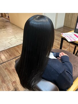 シキオリ(SHIKIORI) 思わず触れたくなる、うるツヤ髪へ◎