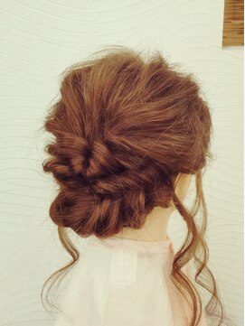 タワワイズ(Tawawa is) お呼ばれパーティーヘアアレンジ☆