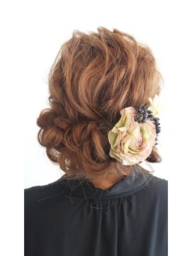 アンジュ(ange) ブライダル風ふわふわアップ♪