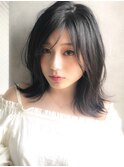 《Agu hair》透明感アッシュグレージュ 外ハネセミディ