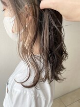 オウルヘアー(Owl hair) 控えめイヤリングカラー/ベージュ×アッシュブラウン