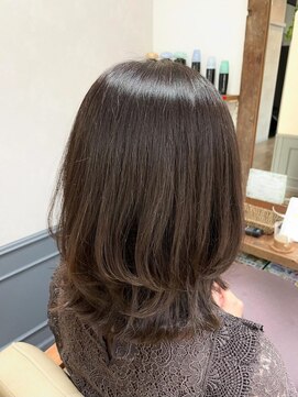 カミケン 清明店(kamiken.) 大人可愛いくびれレイヤーアッシュブラウン【カミケン清明店】