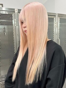 ウィコ 新宿(WICO) ホワイトピンク[新宿駅/ワンレン/ダブルカラー/小顔]