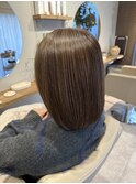 ボブ、白髪ぼかしハイライト