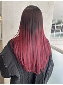 レイヤーカット×グラデーションカラー×赤髪