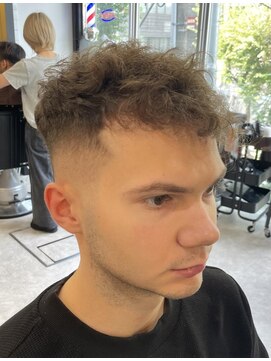 フランクスバーバーリザーブ 人形町店(FRANK’S BARBER RESERVE) スキンフェードスタイルS