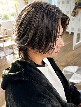 ユイマァルスロウ 岡山(YUIMARLSLOW) 岡山メンズサロン20代30代40代ニュアンスウルフハイライト