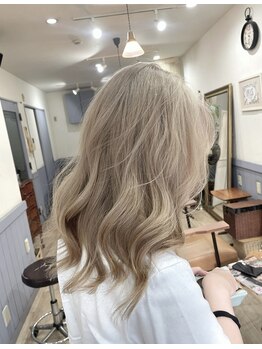 アイリス トーキョー(IRIS Tokyo)の写真/ハイトーンカラーもお任せください！