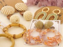 アクセサリーも取り扱っています