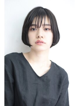 アリシア(arishia) 長めバング×ダークアッシュ