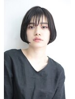 アリシア(arishia) 長めバング×ダークアッシュ