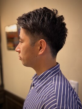 バレス 田町(BALES) [スキンフェード/ツイストスパイラル/田町]