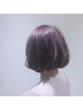 ネオリーブルカ 御茶ノ水店(Neolive Luca) ベリーピンク