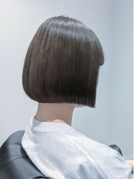 ジエクト 本店(The Ect) ぱつっとボブ×ツヤ髪×ダークカラー