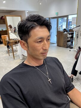 ネイロ 錦糸町(NeiRo) コンマヘアセンターパートツイストスパイラルスキンフェード