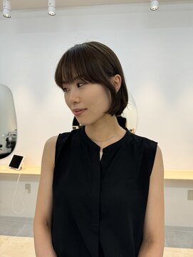 ソソ(soso.) 【分け目気になる方必見】耳掛けショートボブ/顔まわりカット