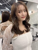 シティ(CITY)&nbsp;ベージュカラー　顔周りレイヤー　韓国スタイル