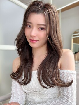 アフロート ディル(AFLOAT D'L) 2wayバングでイメチェン！顔まわりレイヤーくびれヘアが人気◎