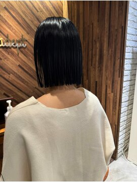 アデプト 金町店(adept) ぱつんとボブ