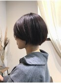 グレーベージュ_ひし形前下がりショートボブ_前髪なし_髪質改善