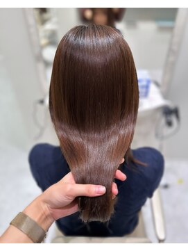 エレノア アネックス銀座(Eleanor) 縮毛矯正でしなやかさもある艶髪へ