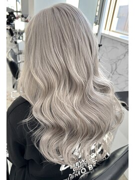 エゴル ナゴヤサカエ(ENGOL NAGOYA SAKAE) 新美蓮/ホワイトベージュ/グレージュ/ハイトーン