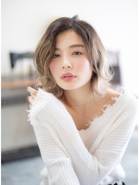 ウイングスガーデン 鶴川(WINGS garden) 外ハネレイヤー&アッシュベージュグラデーション♪