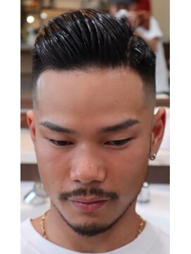 アクセプトザワールドバーバー(Accept the world barber) パートスタイル×スキンフェード