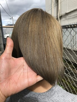 テテ(TETE) 今季流行のオリーブベージュ