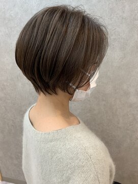 エニル(enil) ＊大人ナチュラル×前下ショートボブ