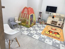 ファム(Fam)の雰囲気(子供が飽きないよう広いスペースで動画も見れます☆)