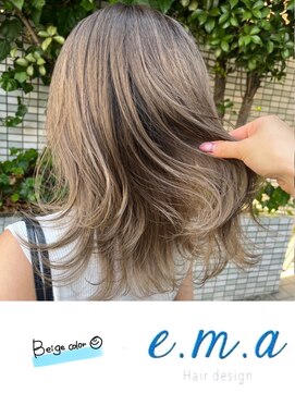 エマヘアデザイン(e.m.a Hair design) ベージュカラー