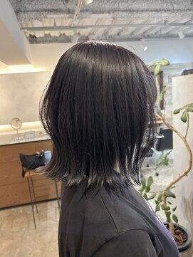 シー.(SHE.) ボブ×ダークグレージュ