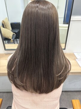 ジーニー 横浜(giinii) ブリーチ無しダブルカラーで作るミルクティーベージュ