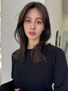 リス バイ ソヨン(Lis by SOYON) イメチェン/ウェーブミディアム/似合わせカット/かきあげ前髪