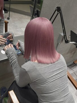 モニカ 栄店(MONIQA) ピンクカラー