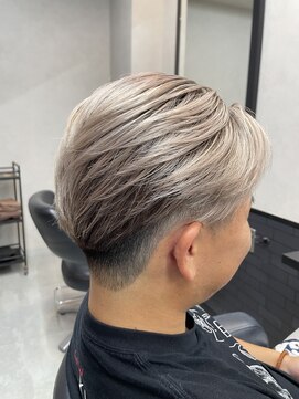 MEN’S HAIR/サーフカール/刈り上げセンターパート/千葉駅