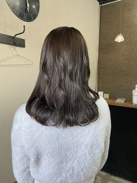 カンナカンナ 三佐店(cannaCANNA) *ミディアムレイヤー×透明感カラー×アッシュブラウン*