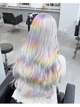 シェイロ(Cielro)の写真/憧れのハイトーンカラー/インナーカラーも自慢のケアブリーチでダメージレスにデザインカラーをご提供