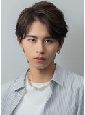 メンズベージュカラーセンターパート